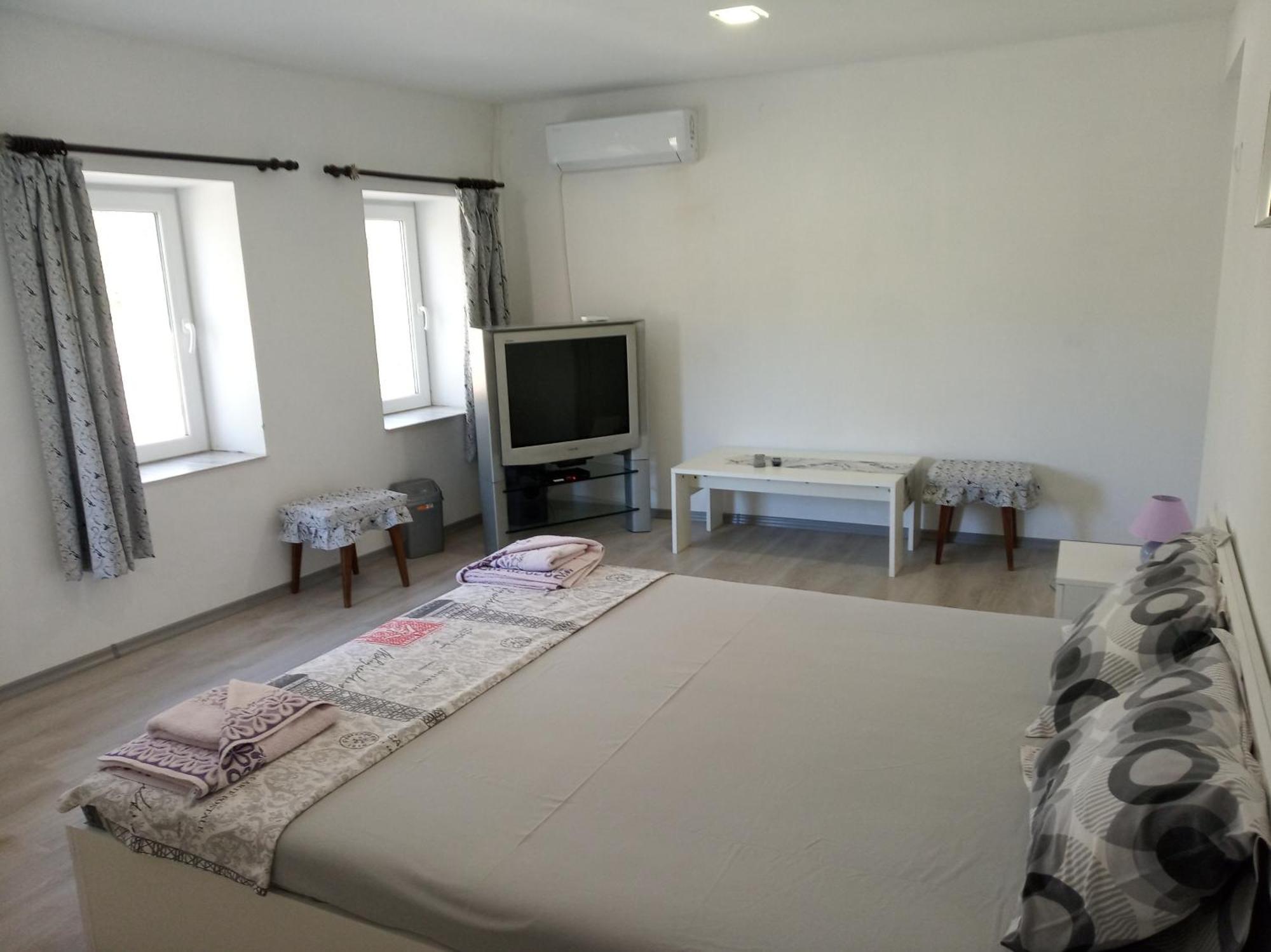 Divna Guest House Κρουσούνα Εξωτερικό φωτογραφία