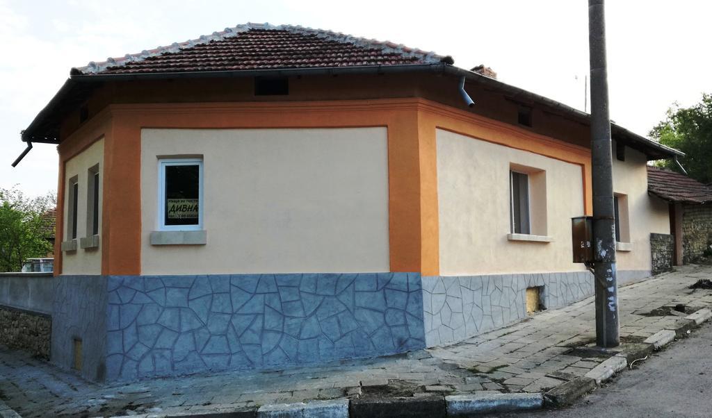 Divna Guest House Κρουσούνα Εξωτερικό φωτογραφία